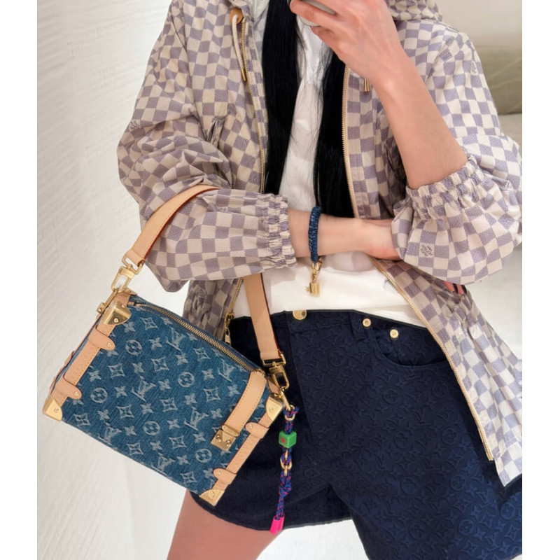 L0vis Vvtt0n Side Trunk MM M27450 Blue Denim