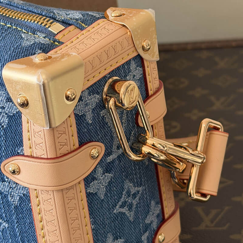 L0vis Vvtt0n Side Trunk MM M27450 Blue Denim