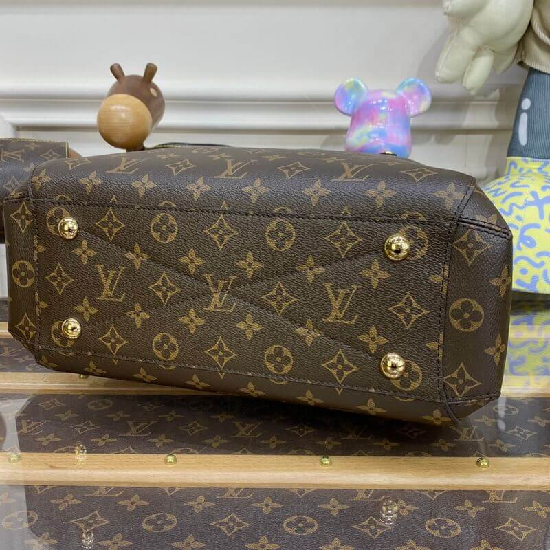 L0vis Vvtt0n Montaigne MM M41056