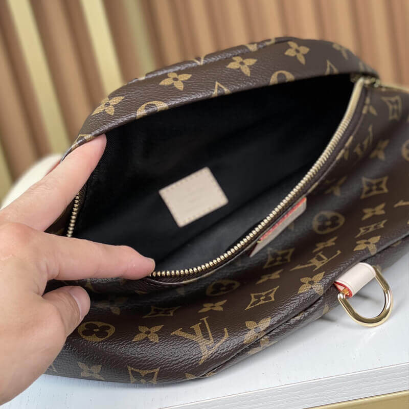 L0vis Vvtt0n Bumbag M43644