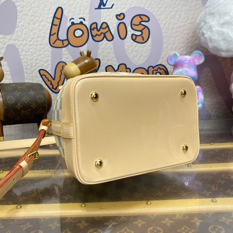 L0vis Vvtt0n Noé BB N40594