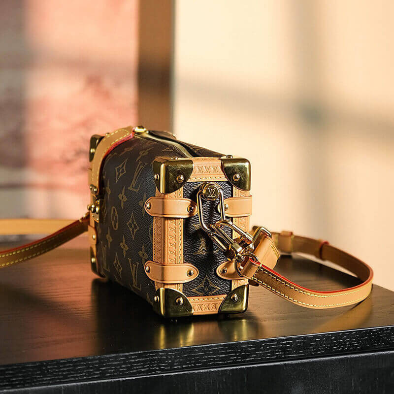 L0vis Vvtt0n M46815 Side Trunk PM