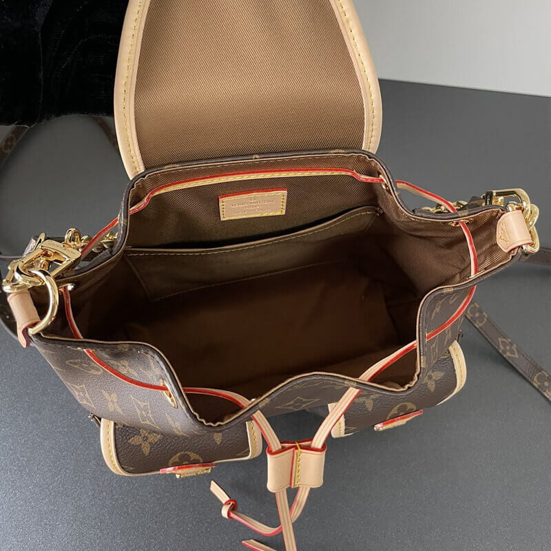 L0vis Vvtt0n Excursion PM M46932