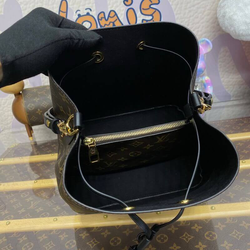 L0vis Vvtt0n NéoNoé MM M44020