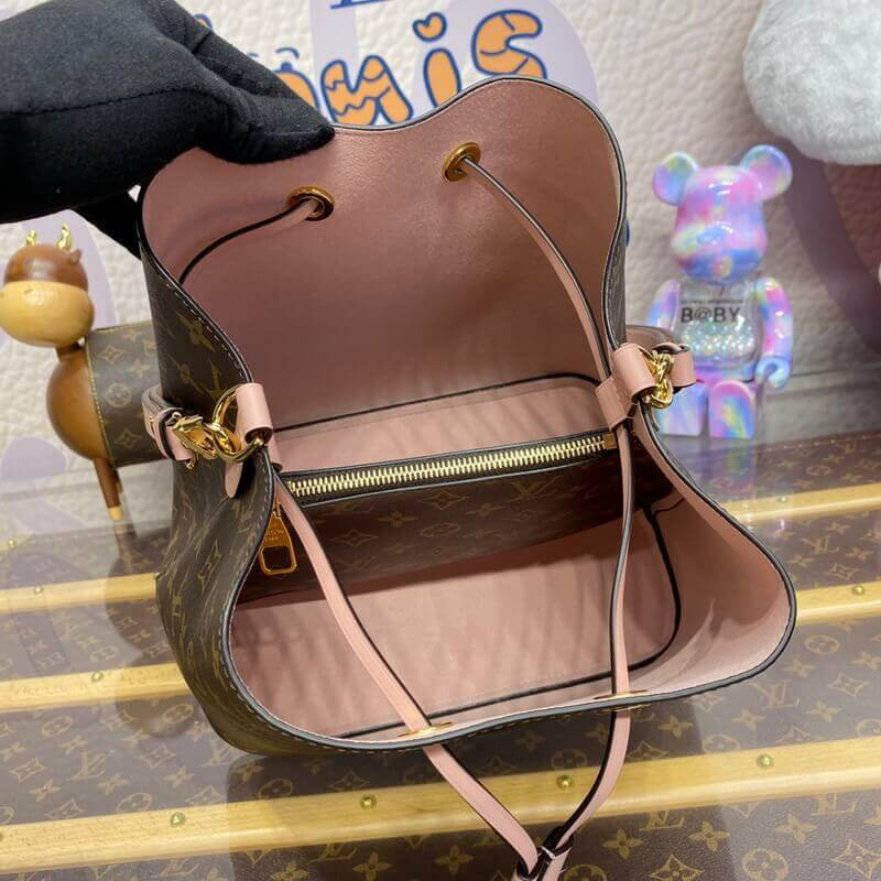 L0vis Vvtt0n NéoNoé MM M44022