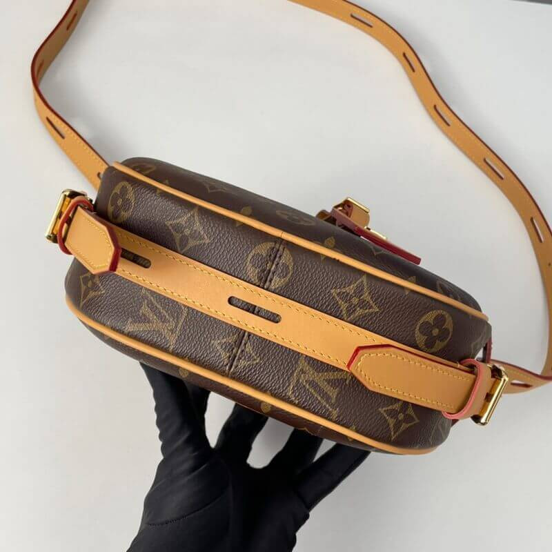 L0vis Vvtt0n Boite Chapeau Souple MM M45647