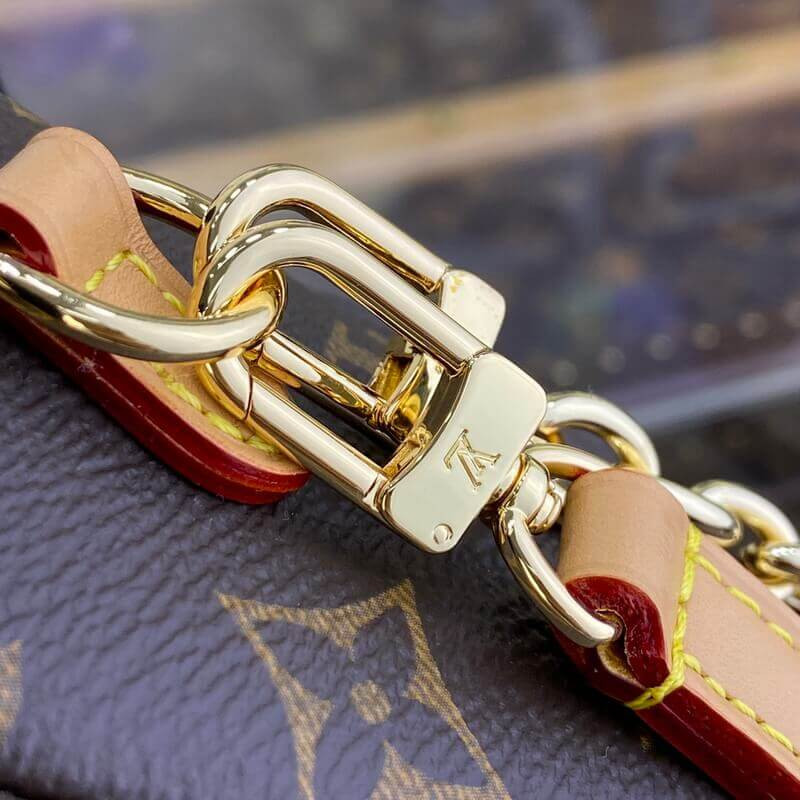 L0vis Vvtt0n Mini Bumbag M82335