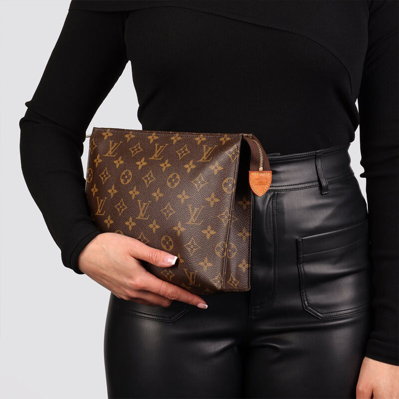 L0vis Vvtt0n Poche Toilette 26 M47542