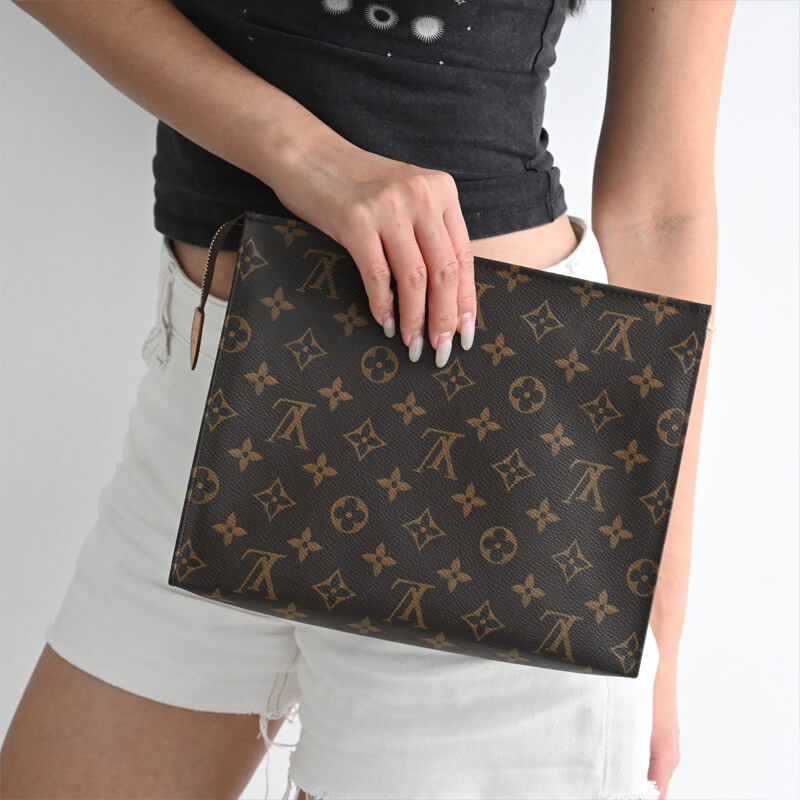 L0vis Vvtt0n Poche Toilette 26 M47542