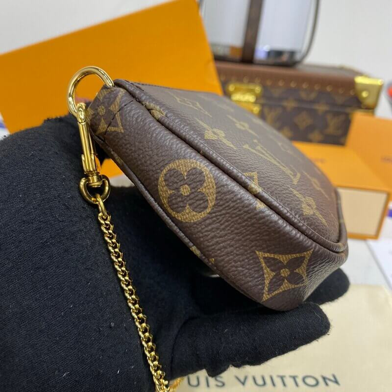 L0vis Vvtt0n Mini Pochette Accessoires M58009