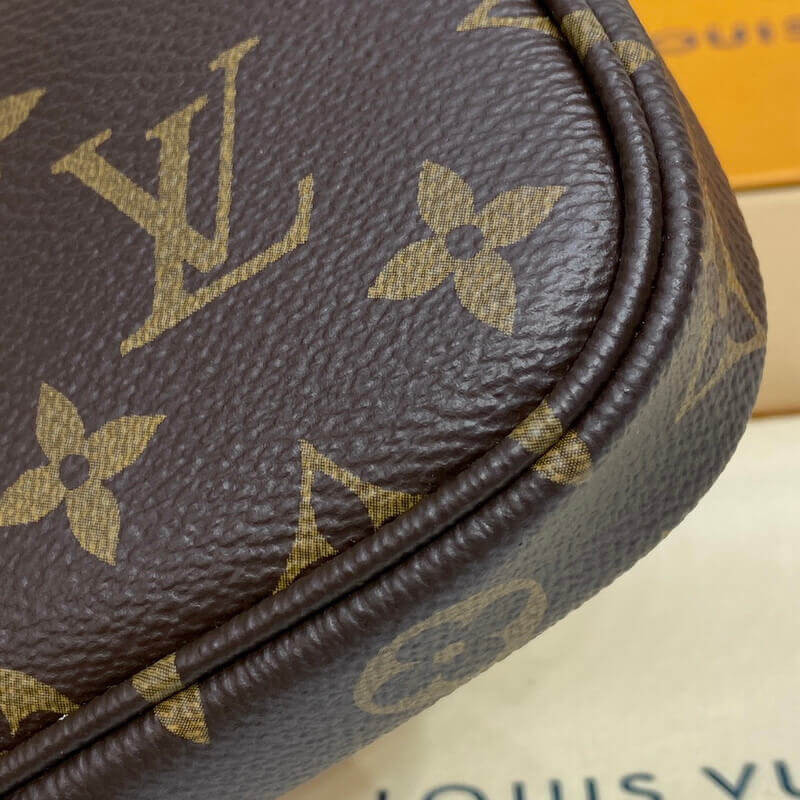 L0vis Vvtt0n Mini Pochette Accessoires M58009