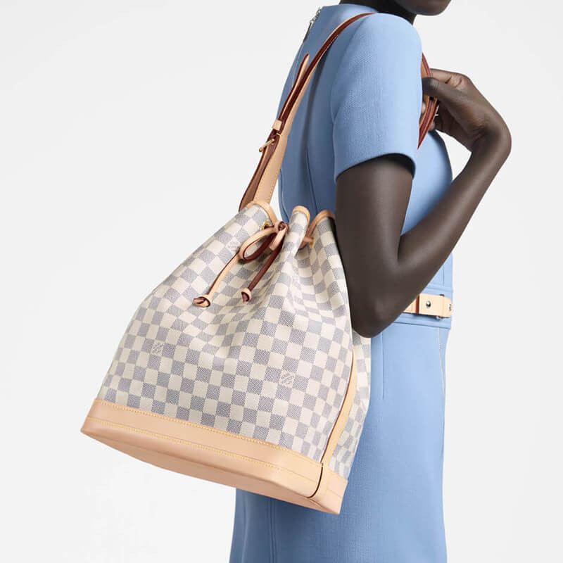 L0vis Vvtt0n Noé N42222