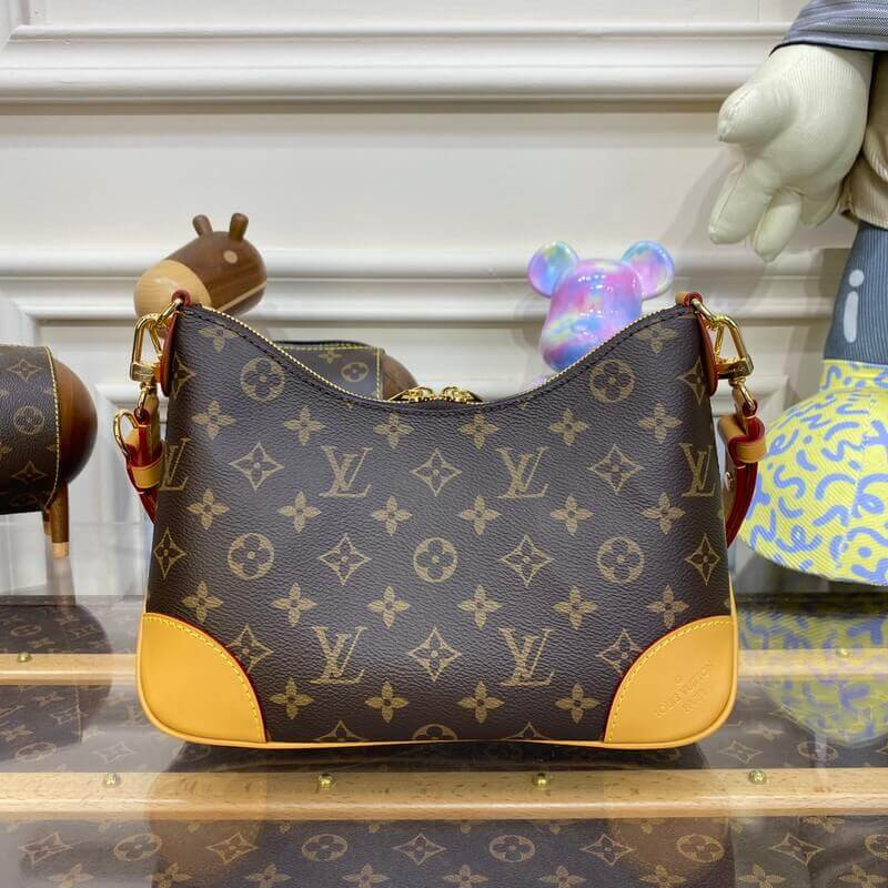 L0vis Vvtt0n M45832 Boulogne