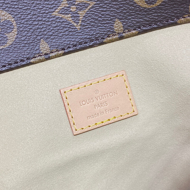 L0vis Vvtt0n Artsy MM M40249