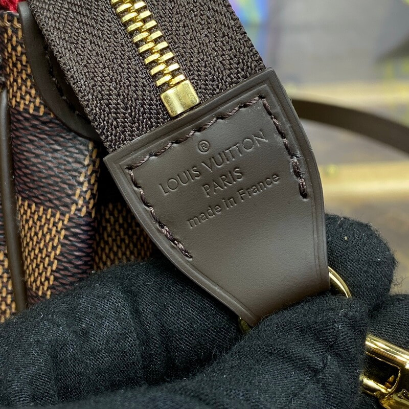 L0vis Vvtt0n Eva Clutch N55213