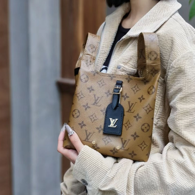 L0vis Vvtt0n M46816 Atlantis BB