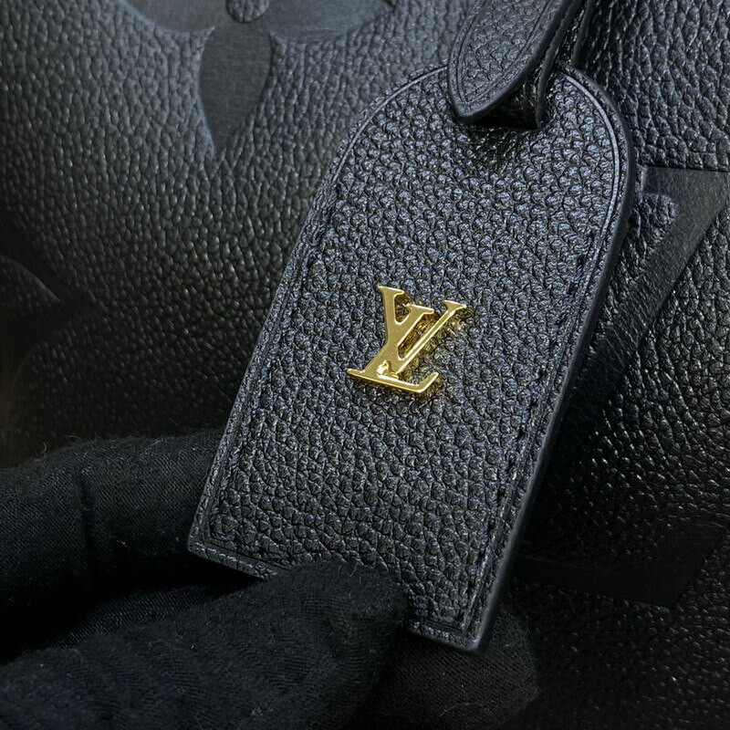 L0vis Vvtt0n M46288 CarryAll PM