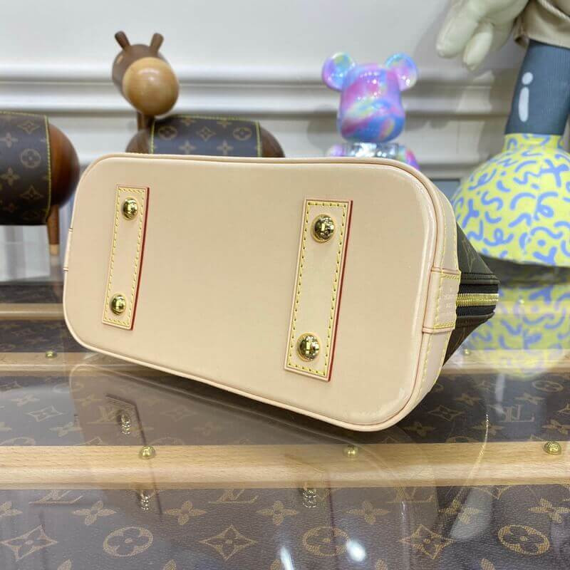 L0vis Vvtt0n Alma BB M46990