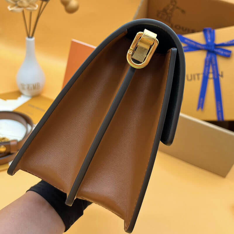 L0vis Vvtt0n M45958 Dauphine MM