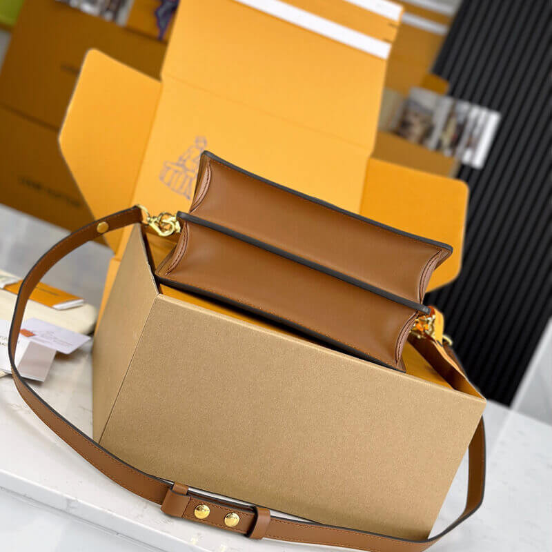 L0vis Vvtt0n M45958 Dauphine MM