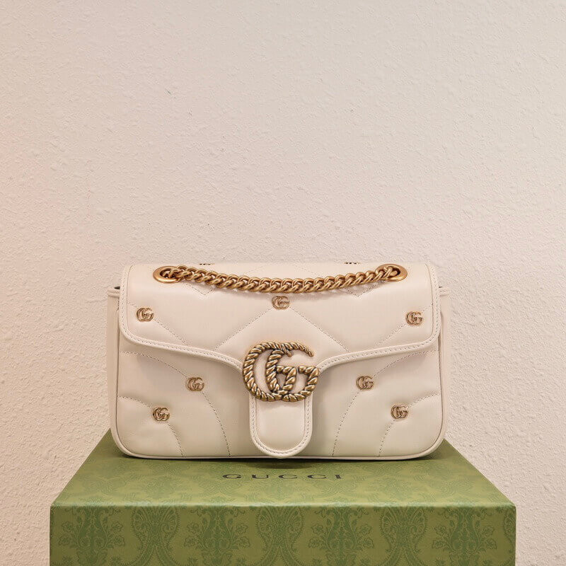 Gvc*1 marmont small with double G studs
