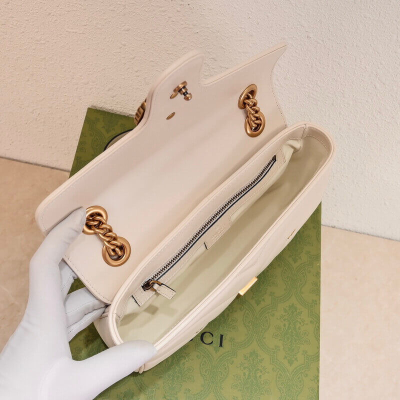 Gvc*1 marmont small with double G studs