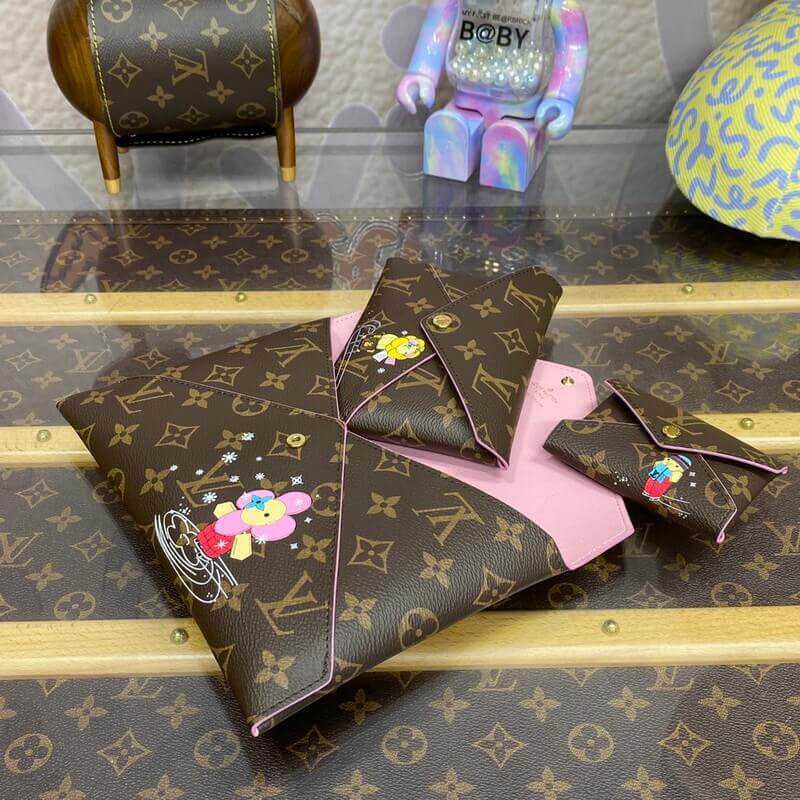 L0vis Vvtt0n Kirigami Pochette M82655