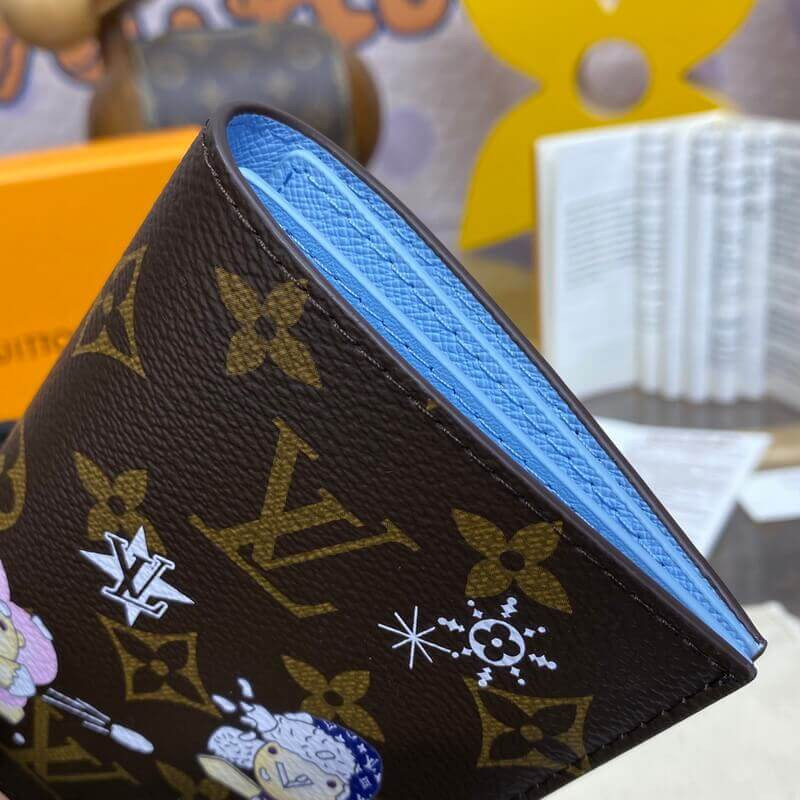 L0vis Vvtt0n Passport Cover M12237