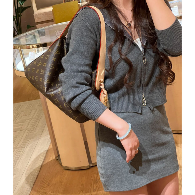 L0vis Vvtt0n Slouchy PM M11952