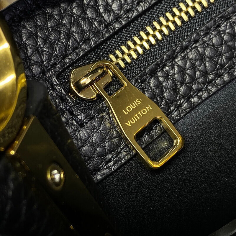 L0vis Vvtt0n Capucines 27cm Black