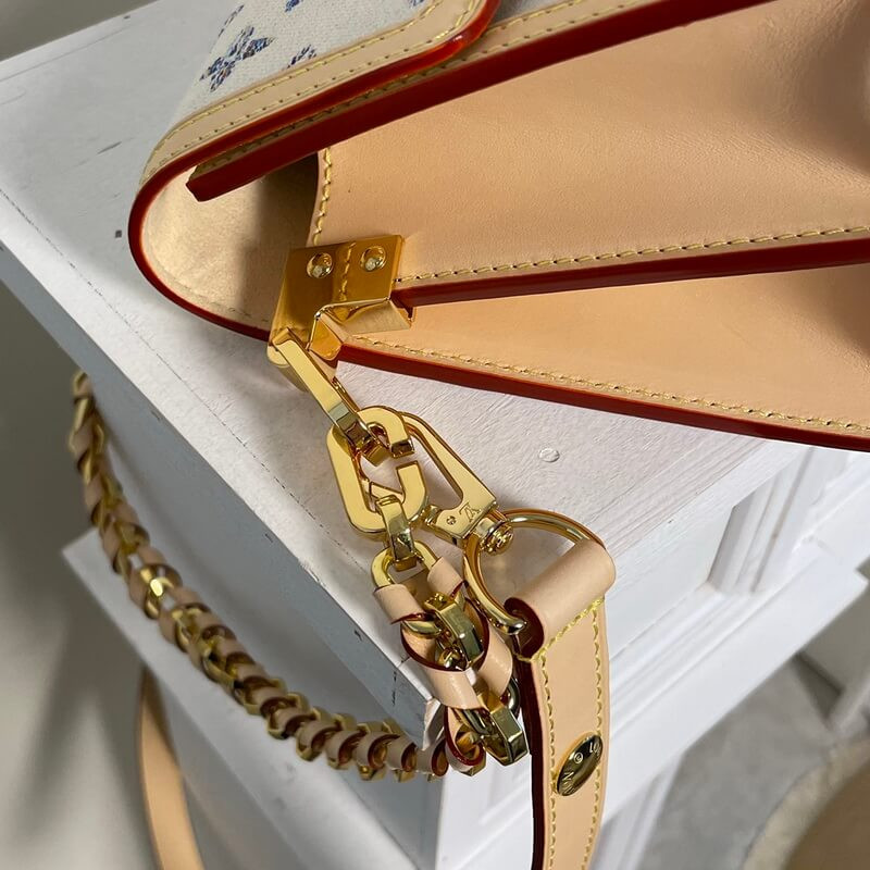 L0vis Vvtt0n Mini Dauphine M24841