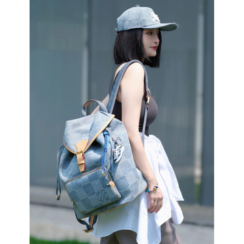 L0vis Vvtt0n Montsouris Backpack N40708