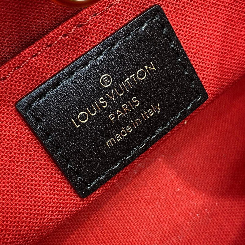 L0vis Vvtt0n OnTheGo BB M46839