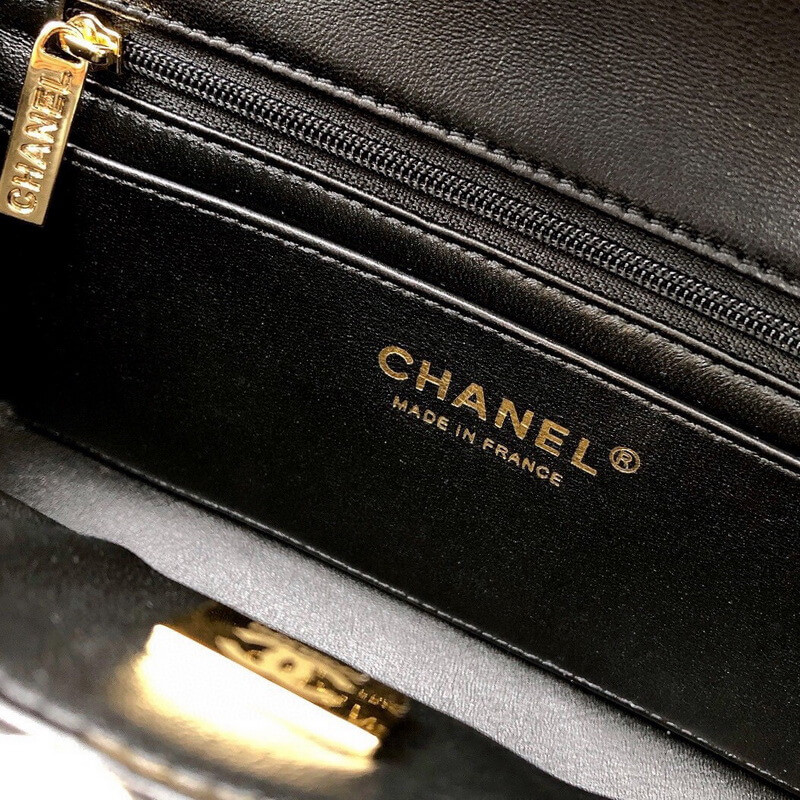 Ch**el Lambskin Mini Flap Bag A01116