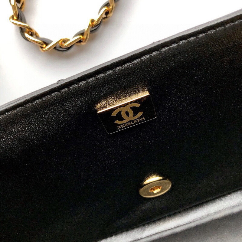 Ch**el Lambskin Mini Flap Bag A01116