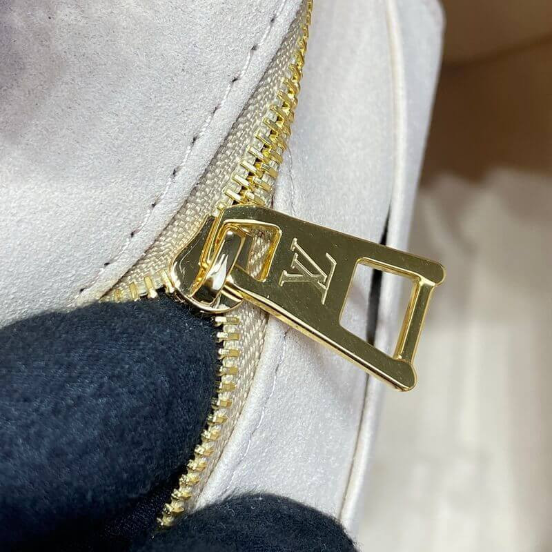 L0vis Vvtt0n OnTheGo MM M12415