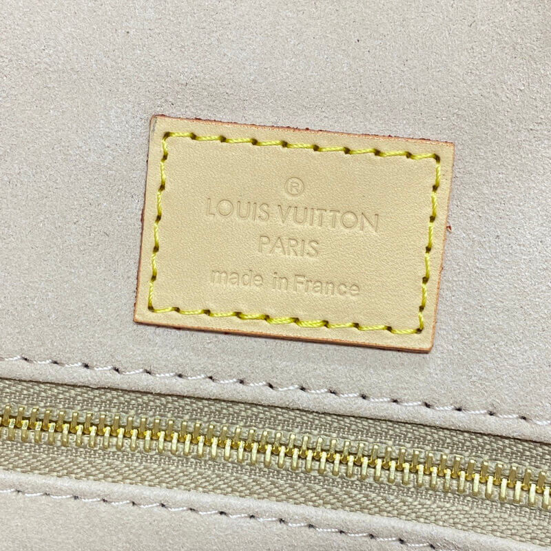 L0vis Vvtt0n OnTheGo MM M12415