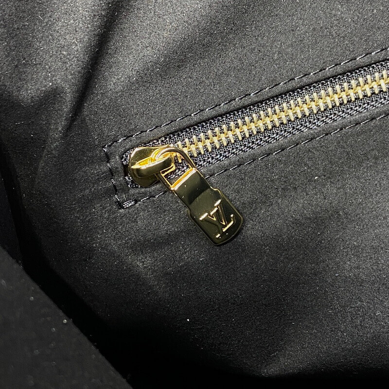 L0vis Vvtt0n Nova MM M13137