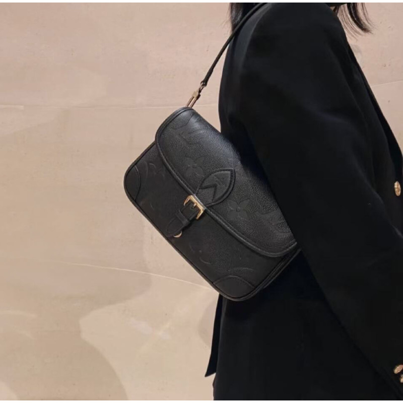 L0vis Vvtt0n Diane M46386 Black