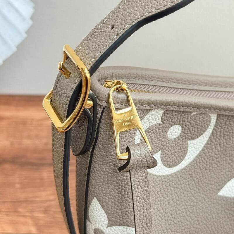 L0vis Vvtt0n CarryAll PM M47180