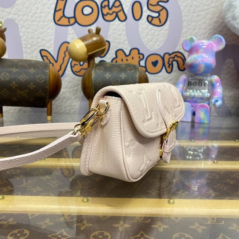 L0vis Vvtt0n Nano Diane M83566