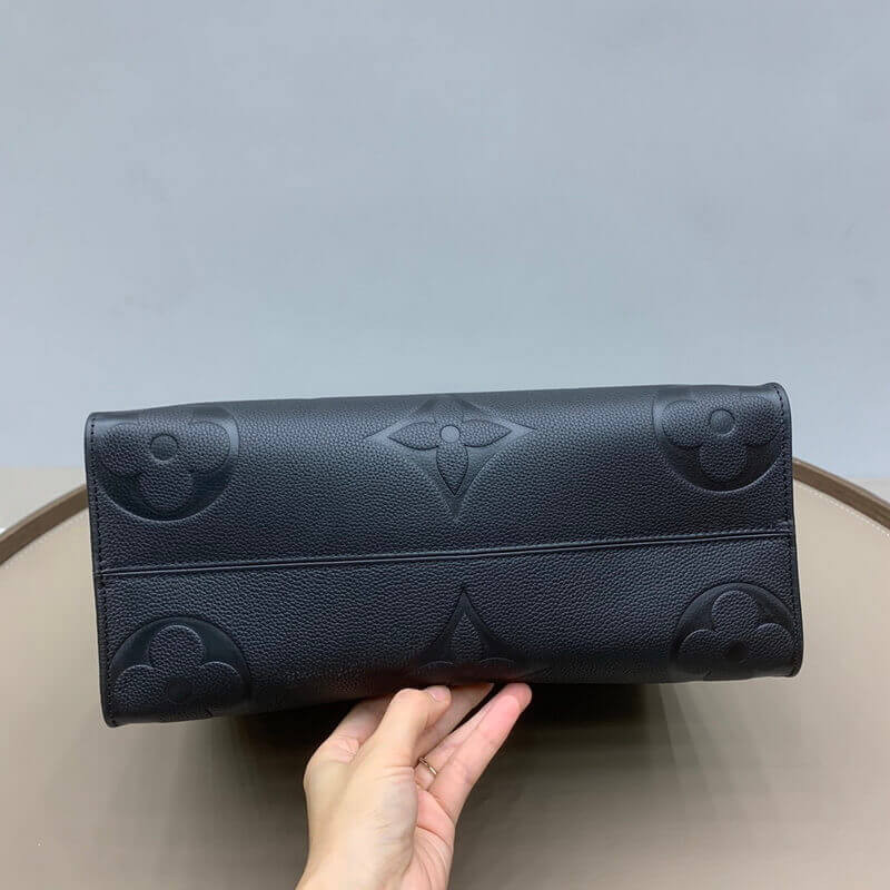 L0vis Vvtt0n OnTheGo MM M45595