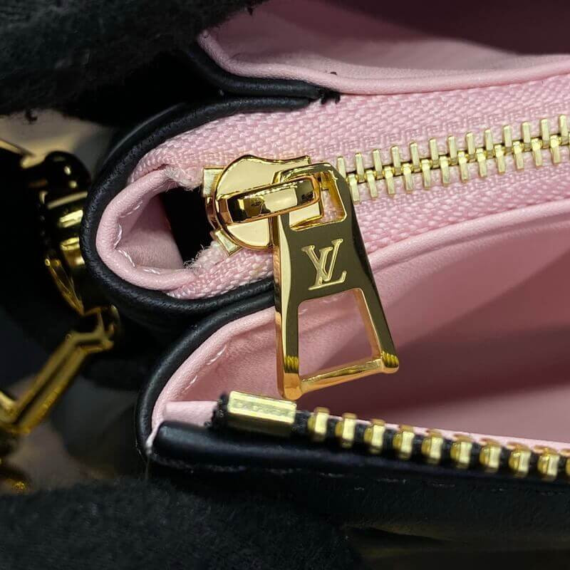 L0vis Vvtt0n Coussin PM M21260