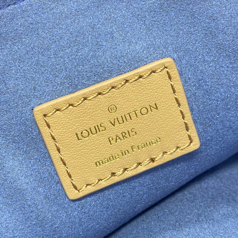 L0vis Vvtt0n Coussin PM M21261