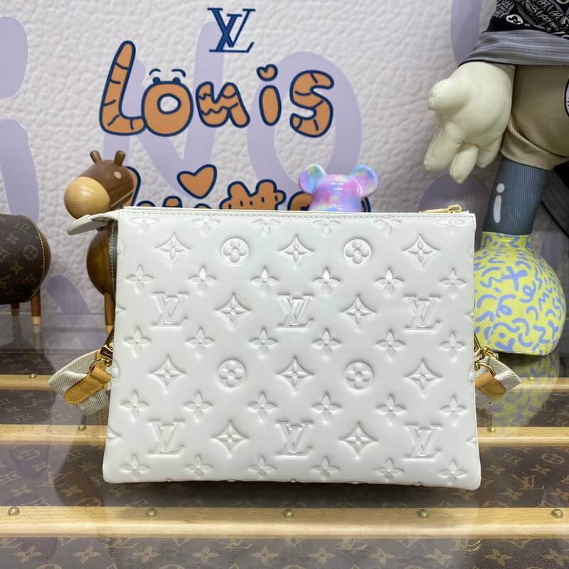 L0vis Vvtt0n Coussin PM M21262