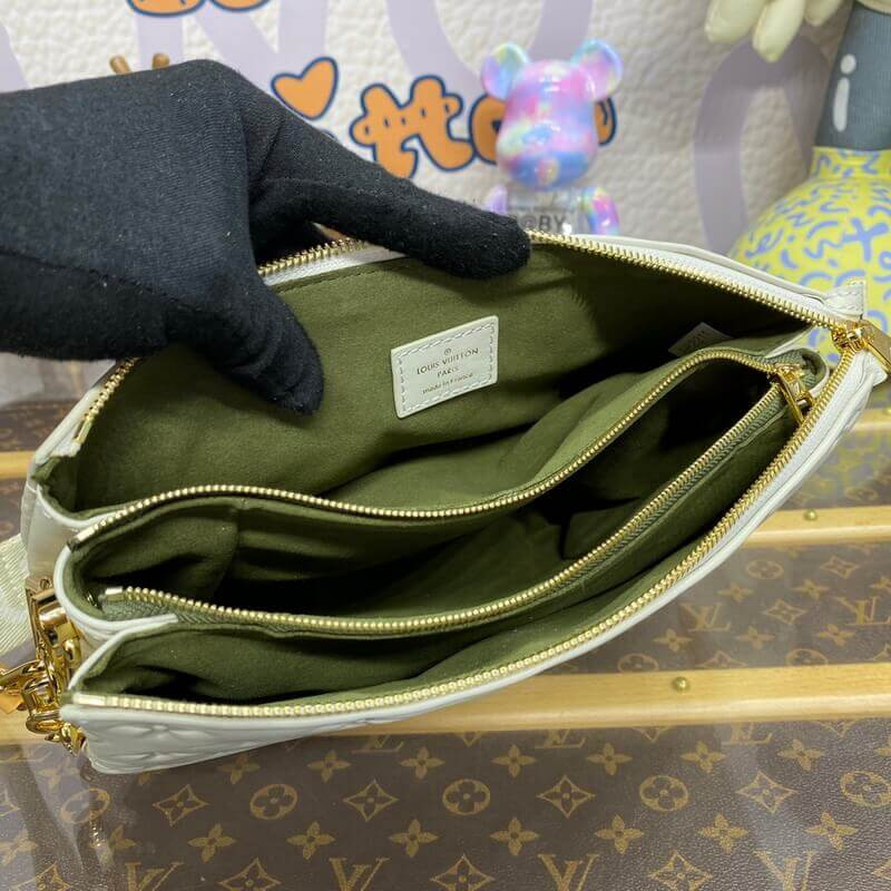 L0vis Vvtt0n Coussin PM M21262