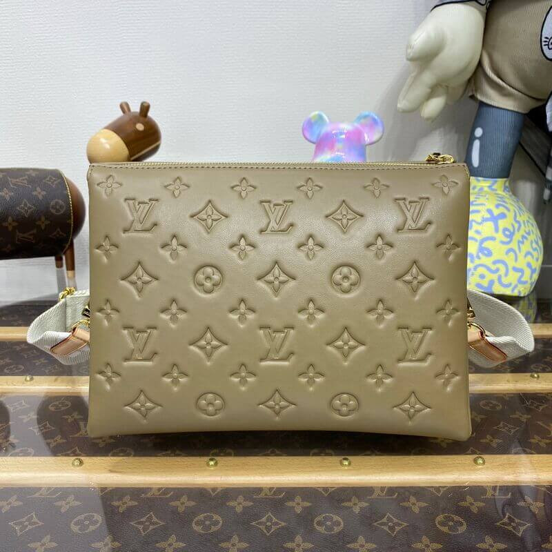 L0vis Vvtt0n Coussin PM M21263