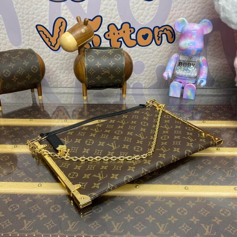 L0vis Vvtt0n Lucky Trunk M12075