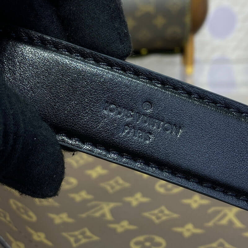 L0vis Vvtt0n Lucky Trunk M12075