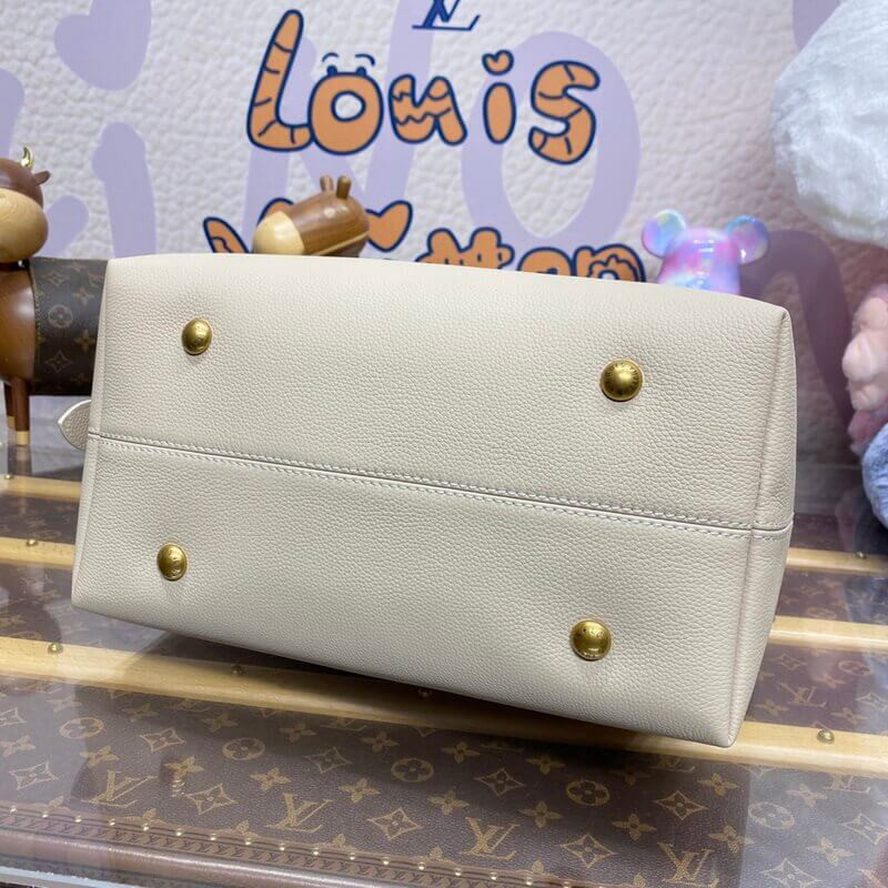 L0vis Vvtt0n Low Key Hobo MM M25022